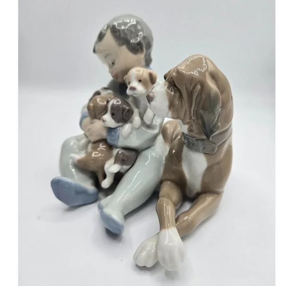 Vintage  Lladro Boy Child With Dog & Puppies Figurine #5456 Porcelain Figurine - Picture 4 of 14